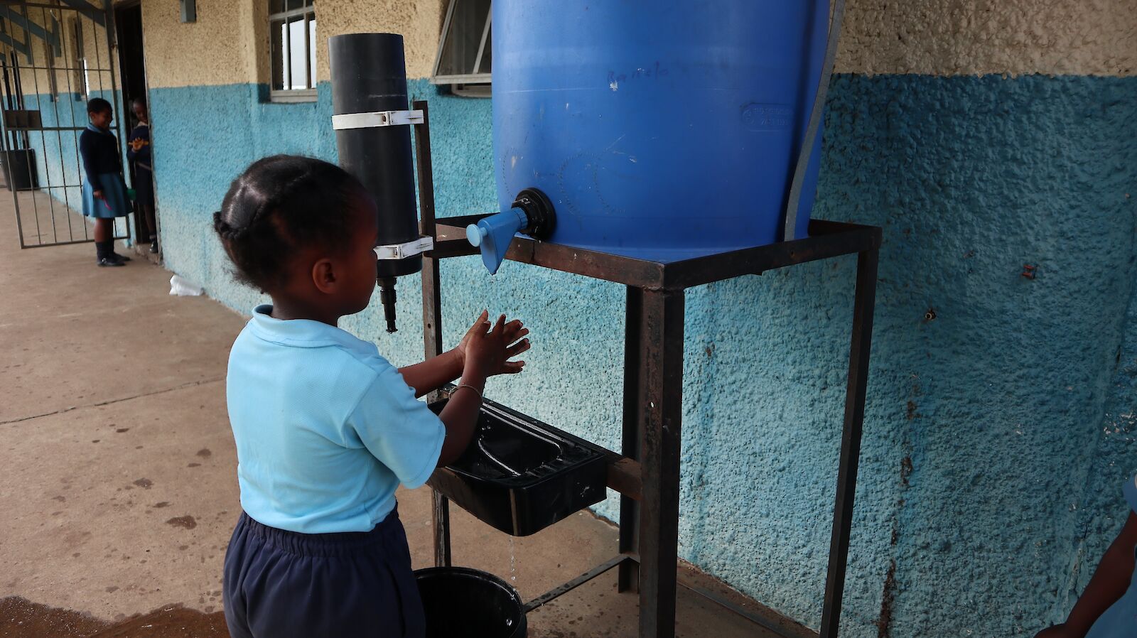 Water-saving and hygienic hand washing tap.