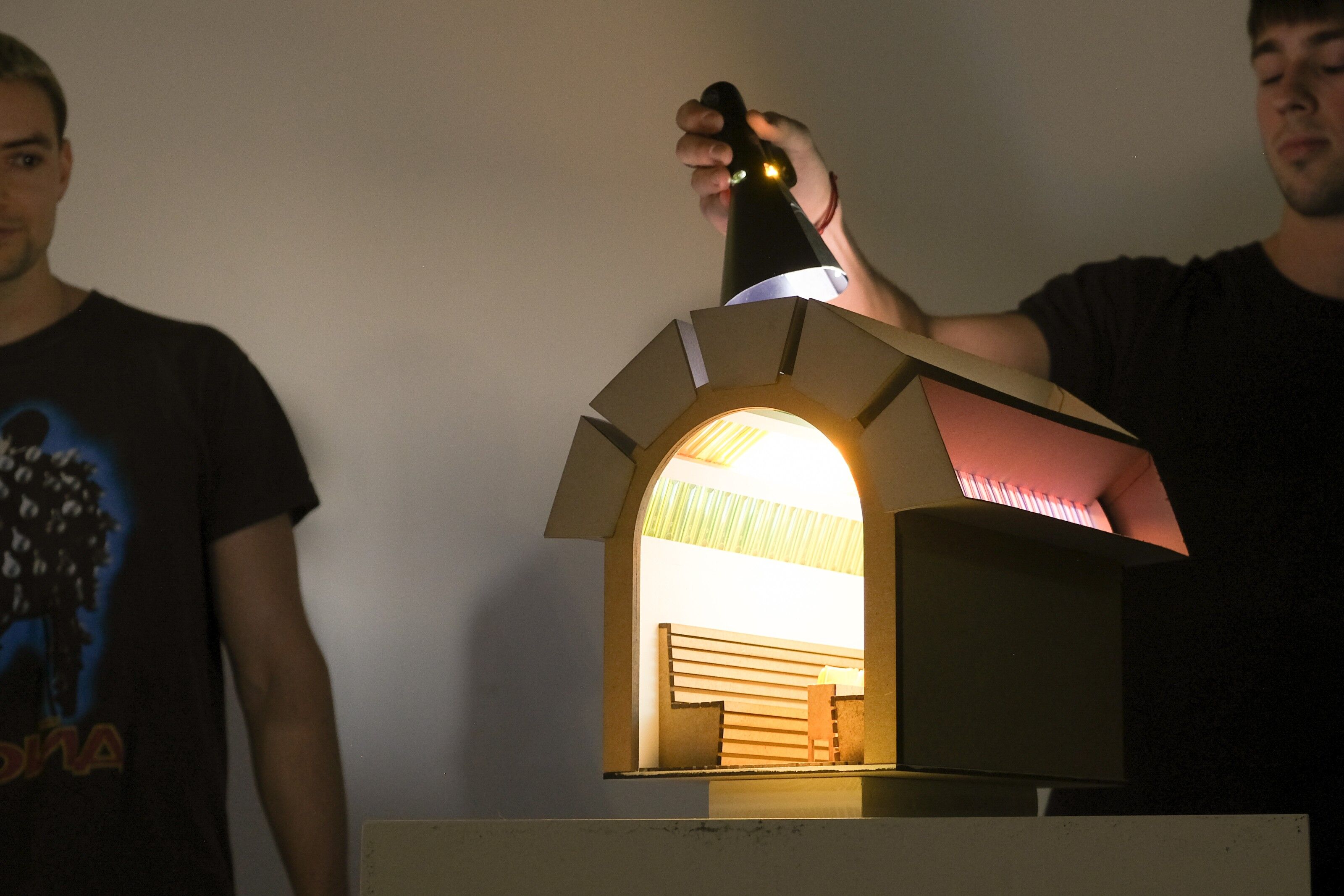 ID Workshop 2025: «An Ode to the Sun» by Marjan van Aubel and Nadja Schlenker