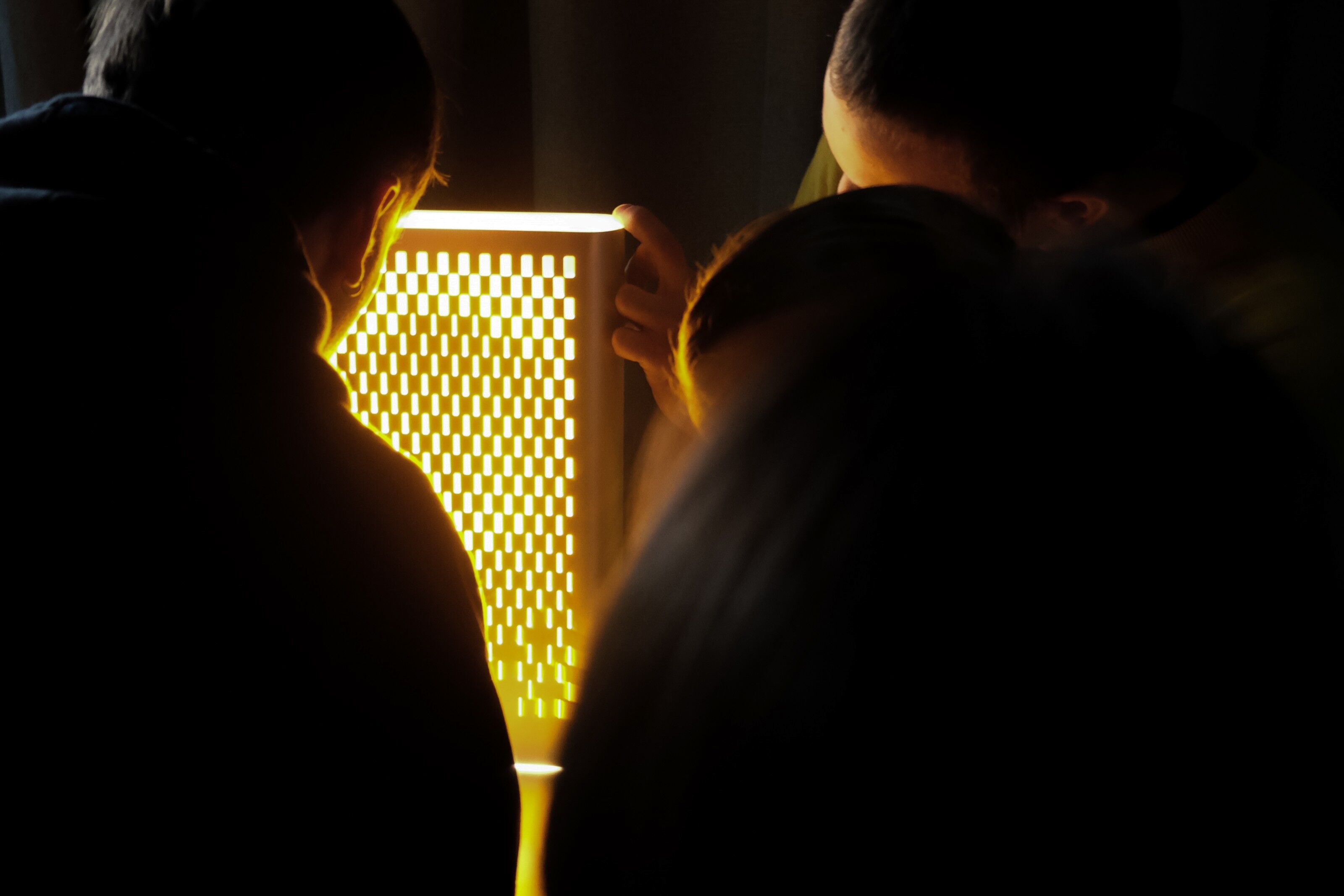 ID Workshop 2025: «An Ode to the Sun» by Marjan van Aubel and Nadja Schlenker