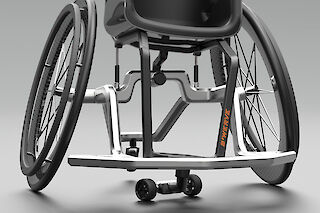 Lenkbewegung: Steuerachse mit den beiden kleinen Lenkrädern, dreht sich bei Neigung des Sitzes