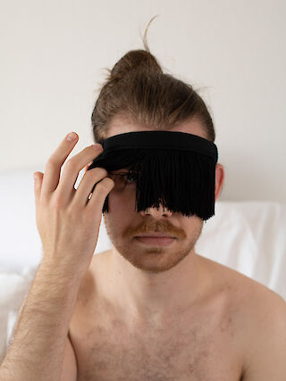 Das Spiel von Sehen und Nicht-Sehen intensiviert die Wahrnehmung der anderen Sinne.