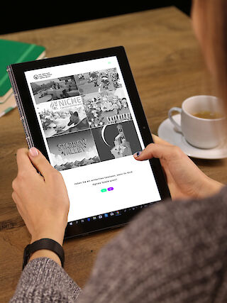 Umfang: Editorial, Tutorial, Gütekriterien, kindergerechte Spielebewertungen von Gamedesigner:innen