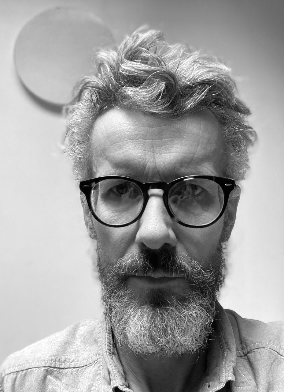 Designperspektiven: "WoodMetalPlastic" mit Michael Marriott