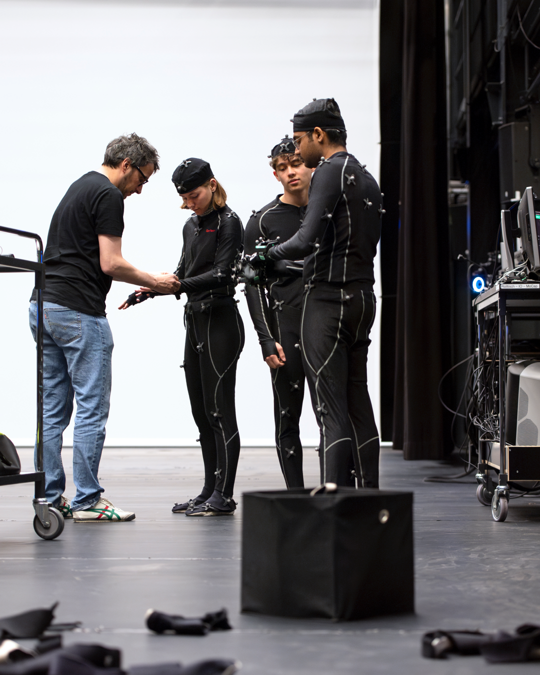 Suit removal after session (Photo Guillaume Musset)